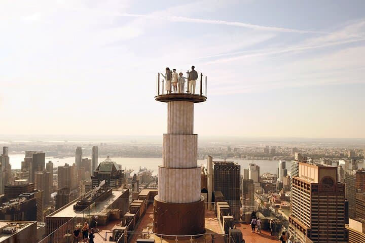 VIP Top of the Rock Experience: Skylift, The Beam & Priority Access photo 2