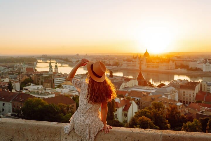 Budapest Castle Hill Photoshoot: Fisherman's Bastion Professional Session photo 2