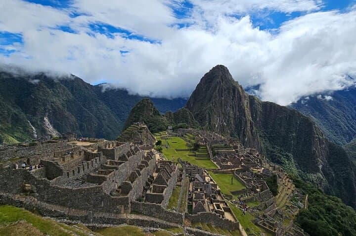 Explore Peru’s Sacred Valley by Mountain Bike and Discover Machu Picchu on a 2-Day Adventure photo 1