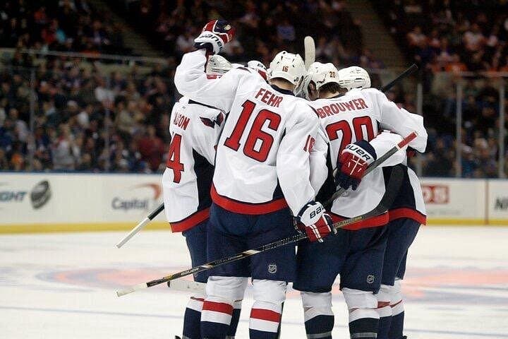 Watch the Washington Capitals Live at Capital One Arena — Game Day Guide and Tips photo 3