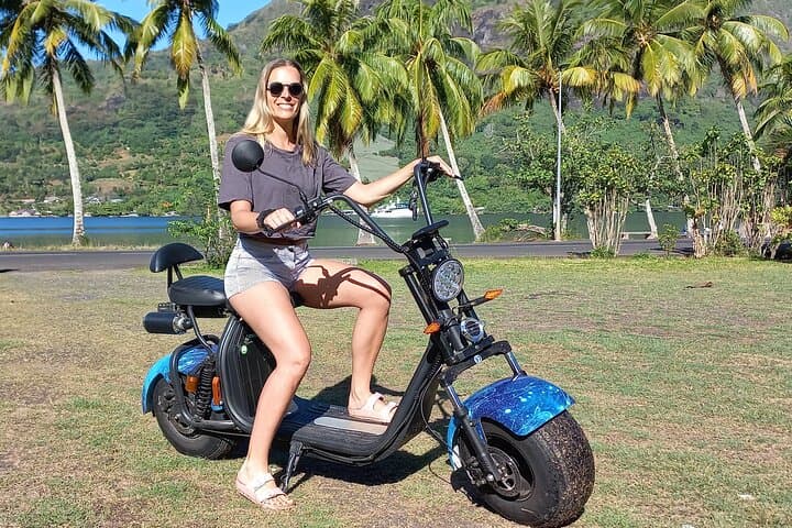 Electric Citycoco Tour of Moorea: Self-Guided Island Scooter Adventure