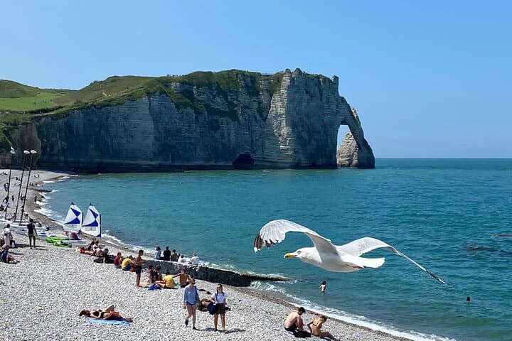7-Day Normandy to Champagne: Normandy Beaches, Mont Saint-Michel & Wine Tour from Paris photo 3