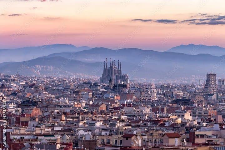 Private Customizable Barcelona Shore Tour — Sagrada Família, Park Güell & Montjuïc photo 4