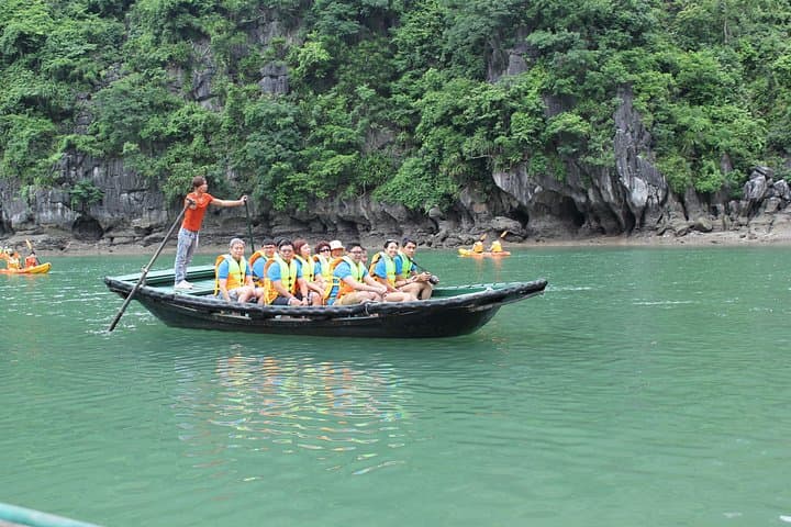 Starlight Ha Long Bay Deluxe Cruise: 2-Day, 1-Night Luxury Overnight in Ha Long Bay photo 2