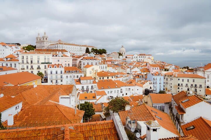 Lisbon E-Bike Tour: Self-Guided Half-Day Through Alfama and Miradouros photo 4