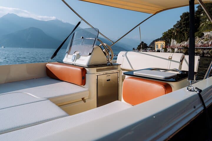 Lake Como Private Speedboat Tour: Villas, Waterfalls & Prosecco photo 6