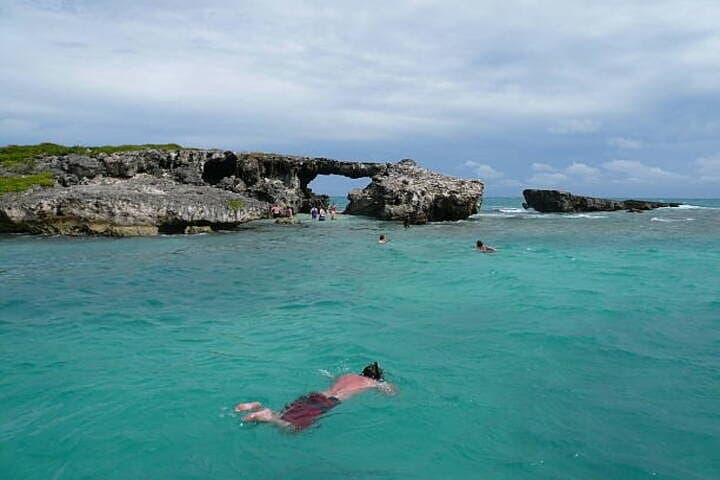 Private Hell's Gate & Lake Naivasha Day Tour with Spa from Nairobi photo 4