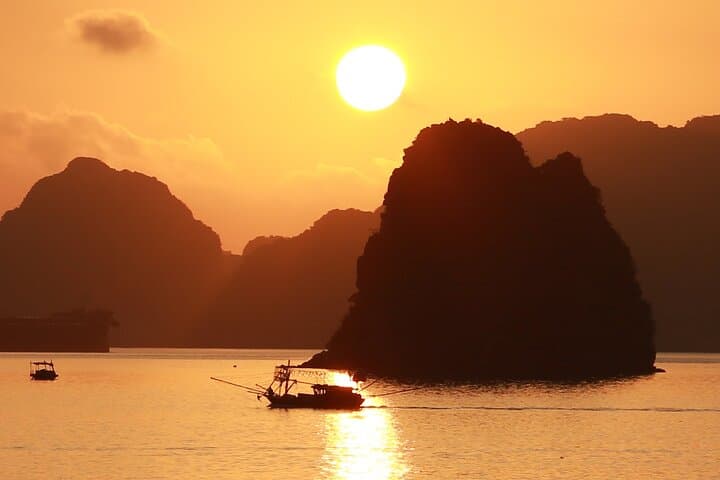Bai Tu Long Bay 2-Day Cruise from Hanoi: Kayaks, Caves & Onboard Cooking photo 1