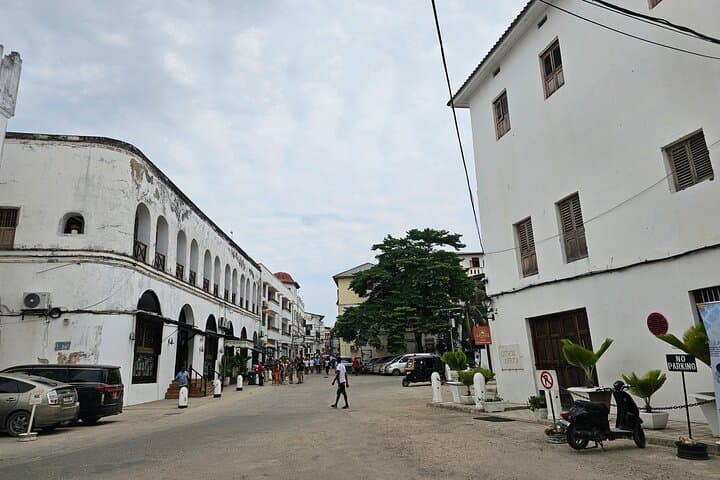Stone Town, Prison Island & Spice Farm: Full-Day Zanzibar Cultural and Coastal Tour photo 4