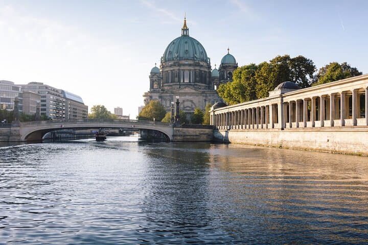 Berlin in a Day: Guided Shore Excursion from Warnemünde Port