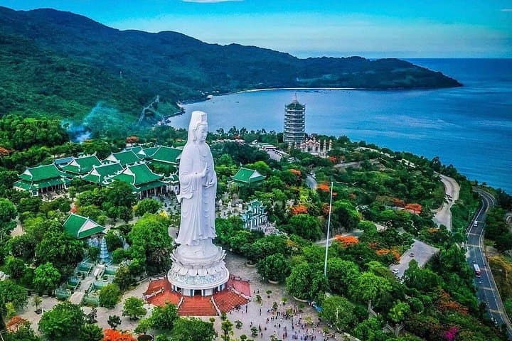 Private Hue to Hoi An Transfer via Hai Van Pass — Marble Mountain & Ba Na Hills Stops photo 3