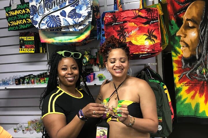 Montego Bay City Highlights & Bamboo Rafting: City Sights, Shopping and a Relaxing River Float photo 6