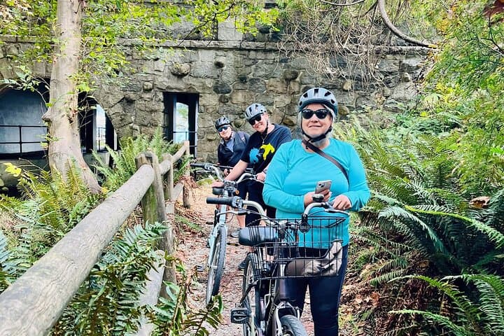 Stanley Park Seawall Bike Tour — Ride Vancouver's Iconic Coastline photo 3