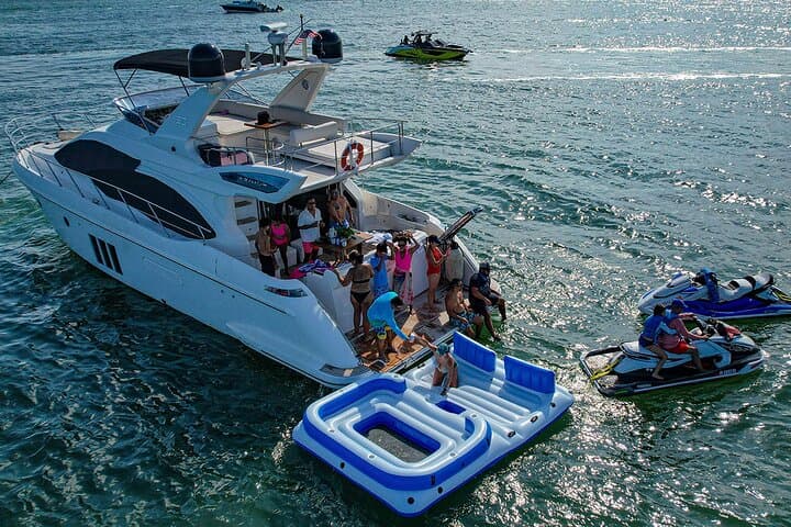 Miami Luxury Yacht Charter with Jetskis and Water Toys — 4-Hour Private Cruise