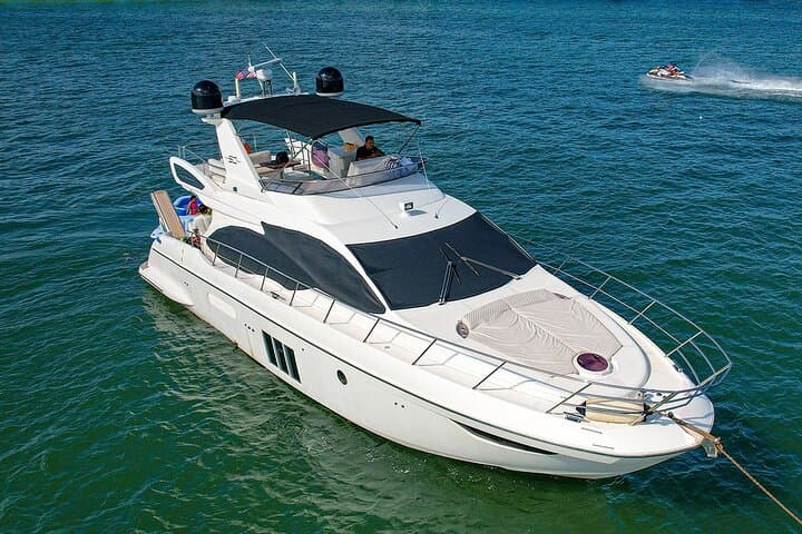 Miami Luxury Yacht Charter with Jetskis and Water Toys — 4-Hour Private Cruise photo 3