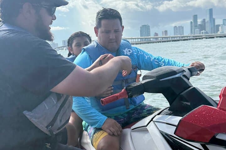Miami Luxury Yacht Charter with Jetskis and Water Toys — 4-Hour Private Cruise photo 6