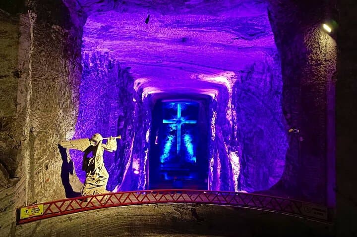 Colombia Vacation Package: Bogota, Coffee Triangle, Medellin & Cartagena 9-Day Tour photo 3