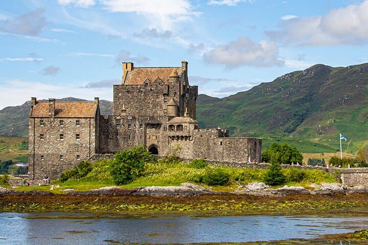 Isle of Skye Day Tour: Fairy Pools, Fairy Glen & Portree