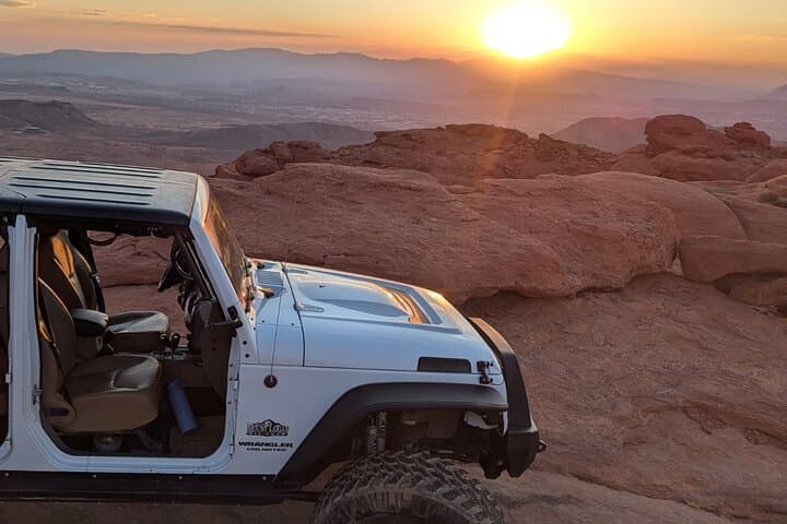 West Rim 4x4 Adventure: St. George Red Rock Off-Road Tour photo 5