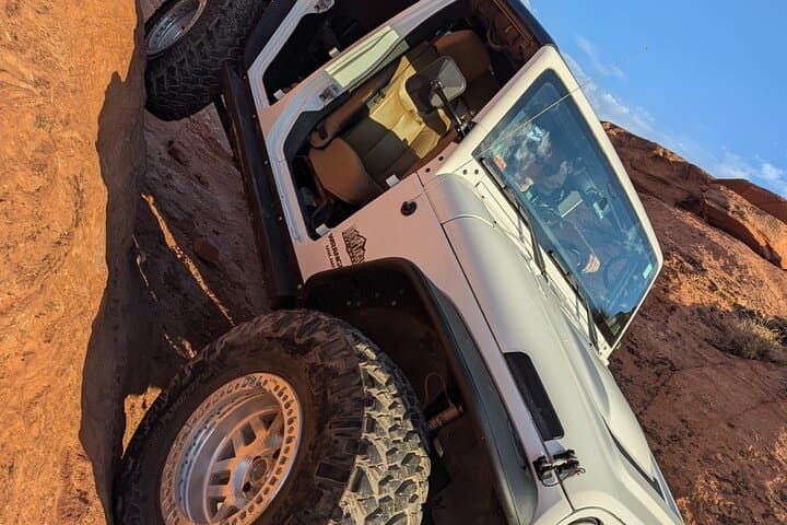 West Rim 4x4 Adventure: St. George Red Rock Off-Road Tour photo 6