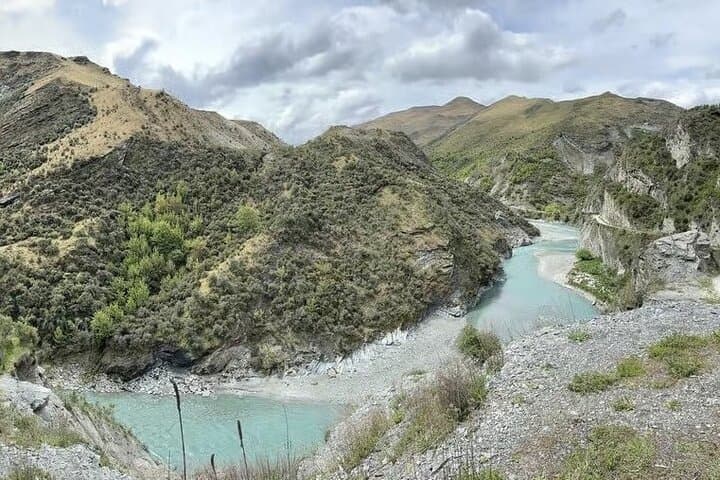 Skippers Canyon Private 4x4 Tour from Queenstown — Off‑Road History, Views & Photography photo 4