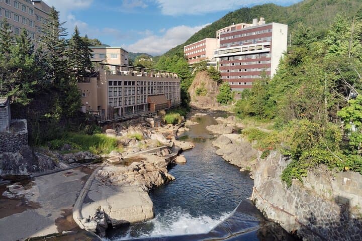 Jōzankei Onsen Walk — Temple, Cave & Hot Spring Foot Baths Near Sapporo
