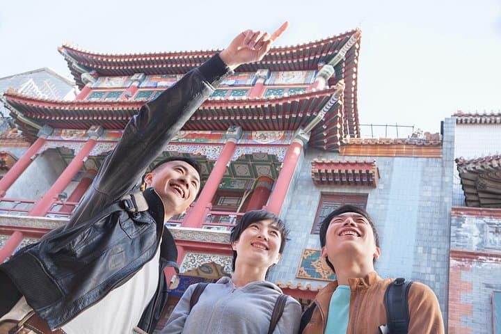 Private Xi’an Day Tour: Terracotta Warriors, City Wall & Muslim Quarter photo 1