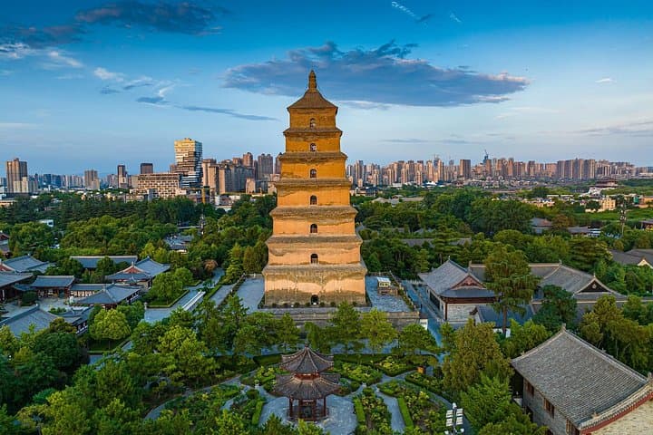 Private Xi’an Day Tour: Terracotta Warriors, City Wall & Muslim Quarter photo 4