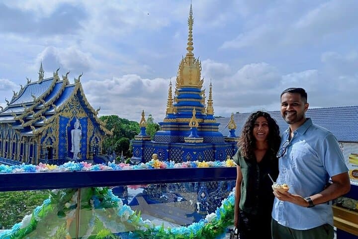 Private 3-Day Chiang Mai and Chiang Rai Highlights Tour: Sticky Waterfall, Elephant Sanctuary & White Temple photo 6