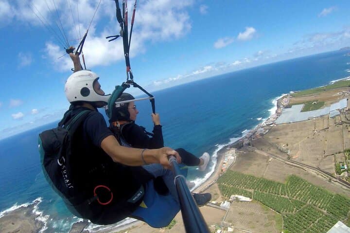 Tandem Paragliding Over Las Palmas and Playa de las Canteras