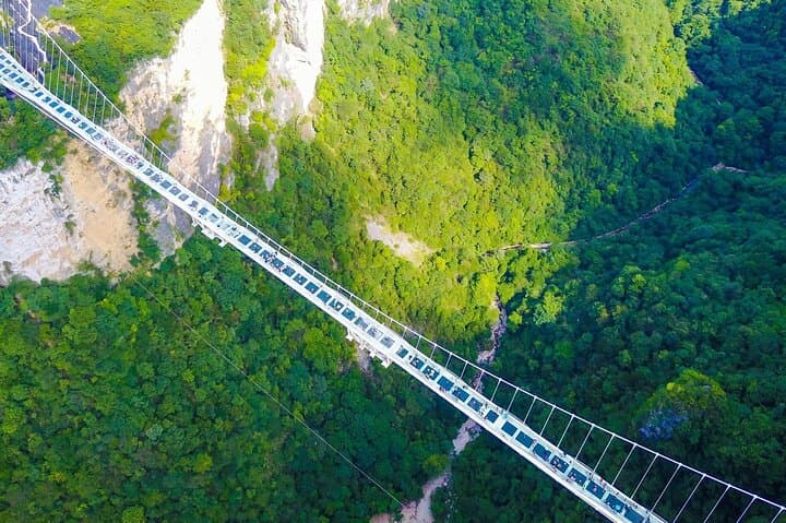 Zhangjiajie Avatar Mountain & Glass Bridge Day Tour — Private Trip to Hallelujah Mountain photo 2