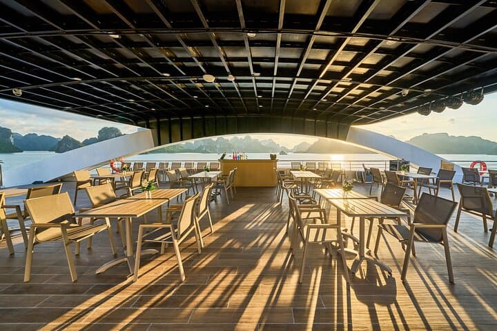 Halong Bay Luxury Day Cruise from Hanoi — Leona 5-Star Highlights & Practical Guide photo 3