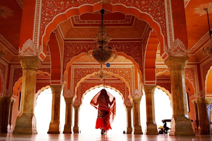 Overnight Jaipur from Delhi: Private 2-Day Cultural Tour of the Pink City