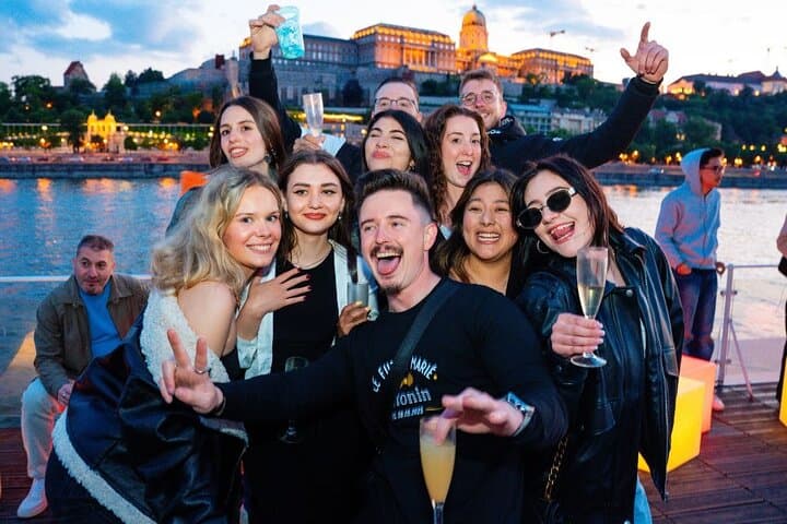 Sip and Sail Budapest: Unlimited Prosecco Evening Cruise on the Danube photo 5