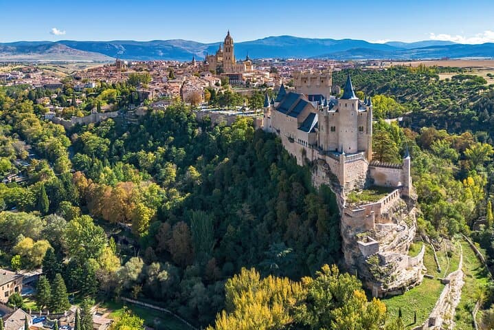 Segovia Alcázar Castle Entry and Tower Visit: Timed Ticket to the Tower of John II photo 6