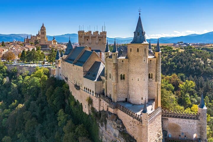Segovia Alcázar Castle Entry and Tower Visit: Timed Ticket to the Tower of John II photo 2