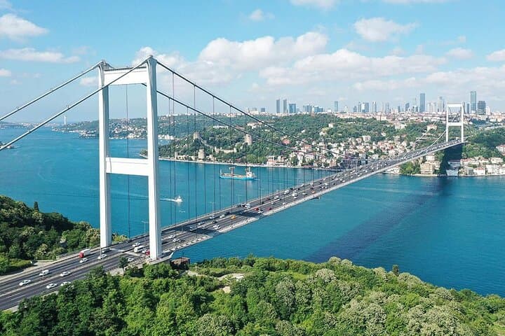 Full-Day Istanbul Highlights: Europe & Asia Tour with Bosphorus Cruise photo 4