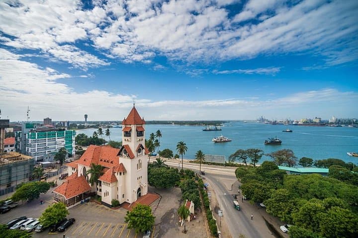 Private Dar es Salaam City Tour — Markets, Makumbusho & Coastal Highlights photo 2