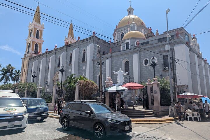 Mazatlán Cathedral Walking Tour: History, Art & Neighborhood Stroll