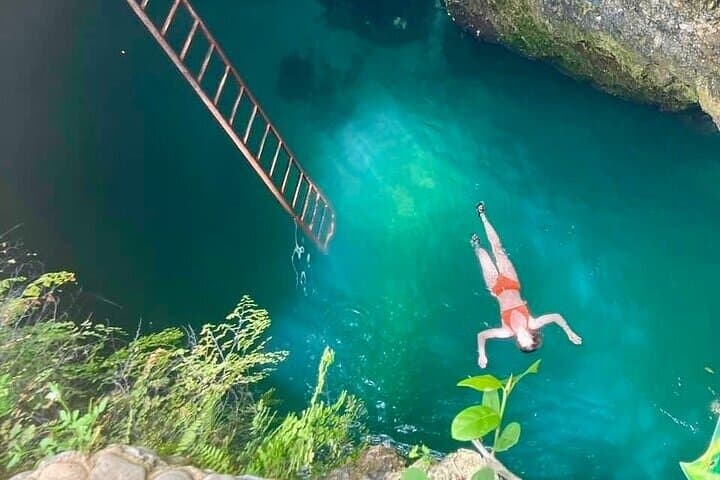 Explore Negril’s Blue Hole Mineral Spring: Guided Swim and Herb Tour