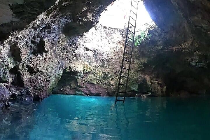 Explore Negril’s Blue Hole Mineral Spring: Guided Swim and Herb Tour photo 4