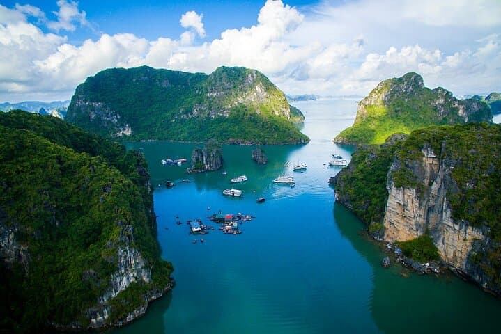 Garden Bay Legend: 2-Day Bai Tu Long Bay Cruise from Hanoi photo 3