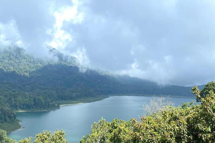 Northern Bali Day Tour: Ulun Danu, Banyumala & Jatiluwih Rice Terraces photo 1