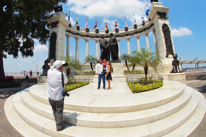 Half-Day Guayaquil Private City Tour — Malecón, Iguanas & Bellavista Viewpoint