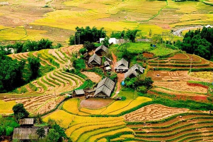 Sapa 2-Day Trek: Cat Cat, Muong Hoa & Ta Van Village Experience photo 3