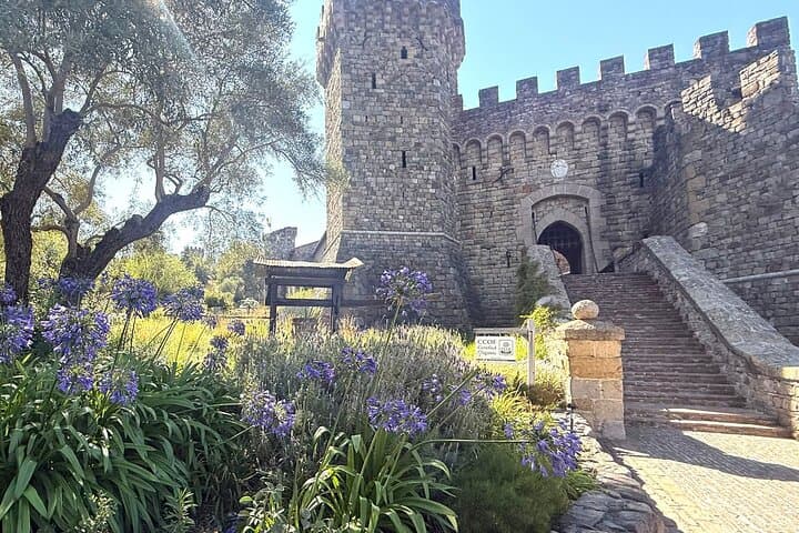 Private Luxury Car Tour from Hotel Kabuki: San Francisco & Napa Highlights photo 3