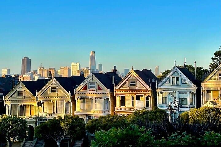 Private Luxury Car Tour from Hotel Kabuki: San Francisco & Napa Highlights photo 4