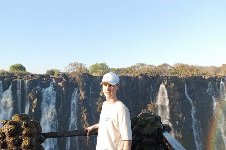 Victoria Falls Guided Tour from Livingstone — Expert Walk to Mosi-oa-Tunya photo 1