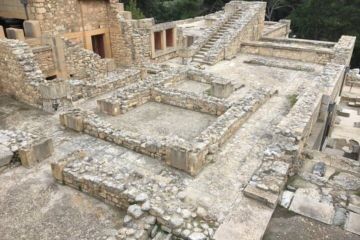Knossos Palace Guided Tour: Skip-the-Line Small-Group Visit from Heraklion photo 6