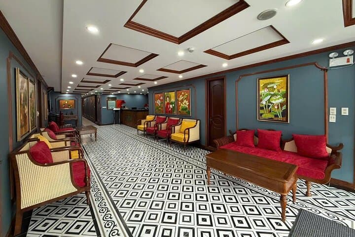 Luxury 2-Day Halong Bay Overnight Cruise with Balcony Cabin photo 4